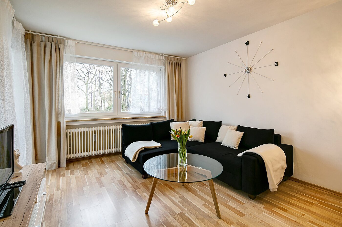 Raised Ground Floor with 2 room | München-Sendling-Westpark | 2001ML1 | Großes Wohnzimmer...