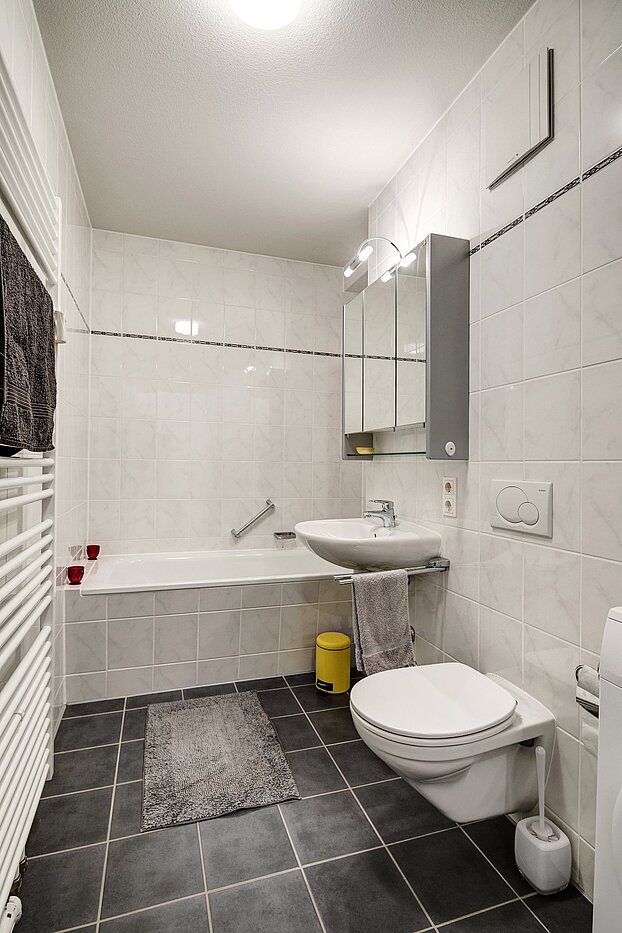 Apartment with 2 room | Haar | 2007ML7 | Modernes Wannenbad...