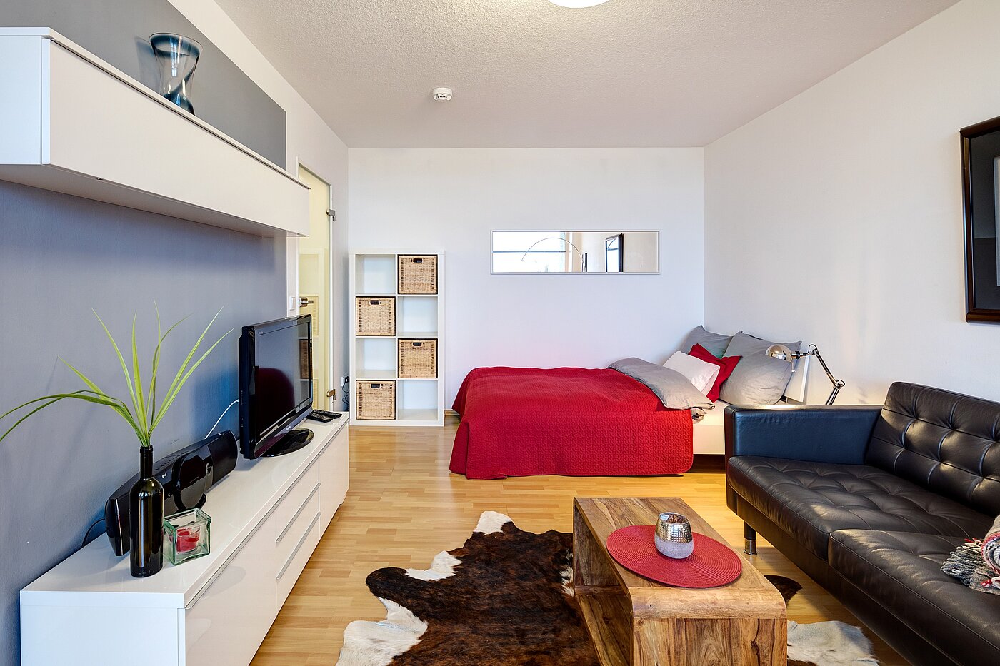 Apartment with 1 room | München-Laim | 70175 | Geräumiges Wohnzimmer...