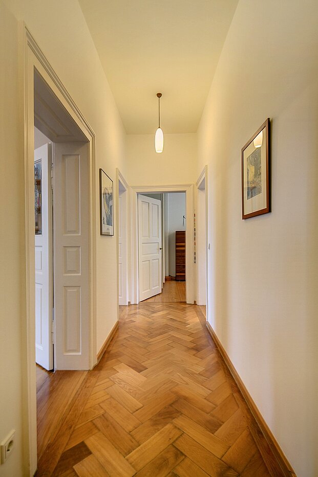 Apartment with 3 room | München-Ludwigsvorstadt | 1905ML1 | Parkett und hohe Räume