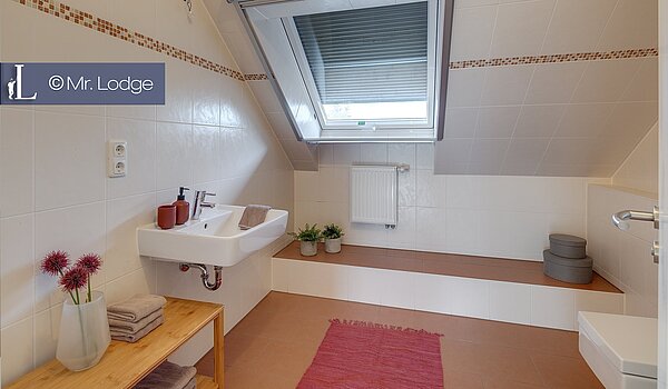 Apartment with 5 room | München-Trudering | 1902ML4 | .. attraktivem Badezimmer