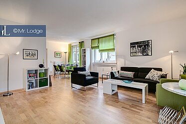Modern 2-room apartment with west-facing balcony in excellent location Altbogenhausen