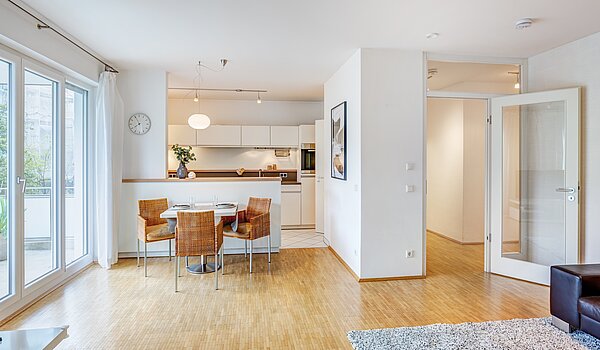 Apartment with 3 room | München-Neuhausen | 70489 | Blick zur Diele