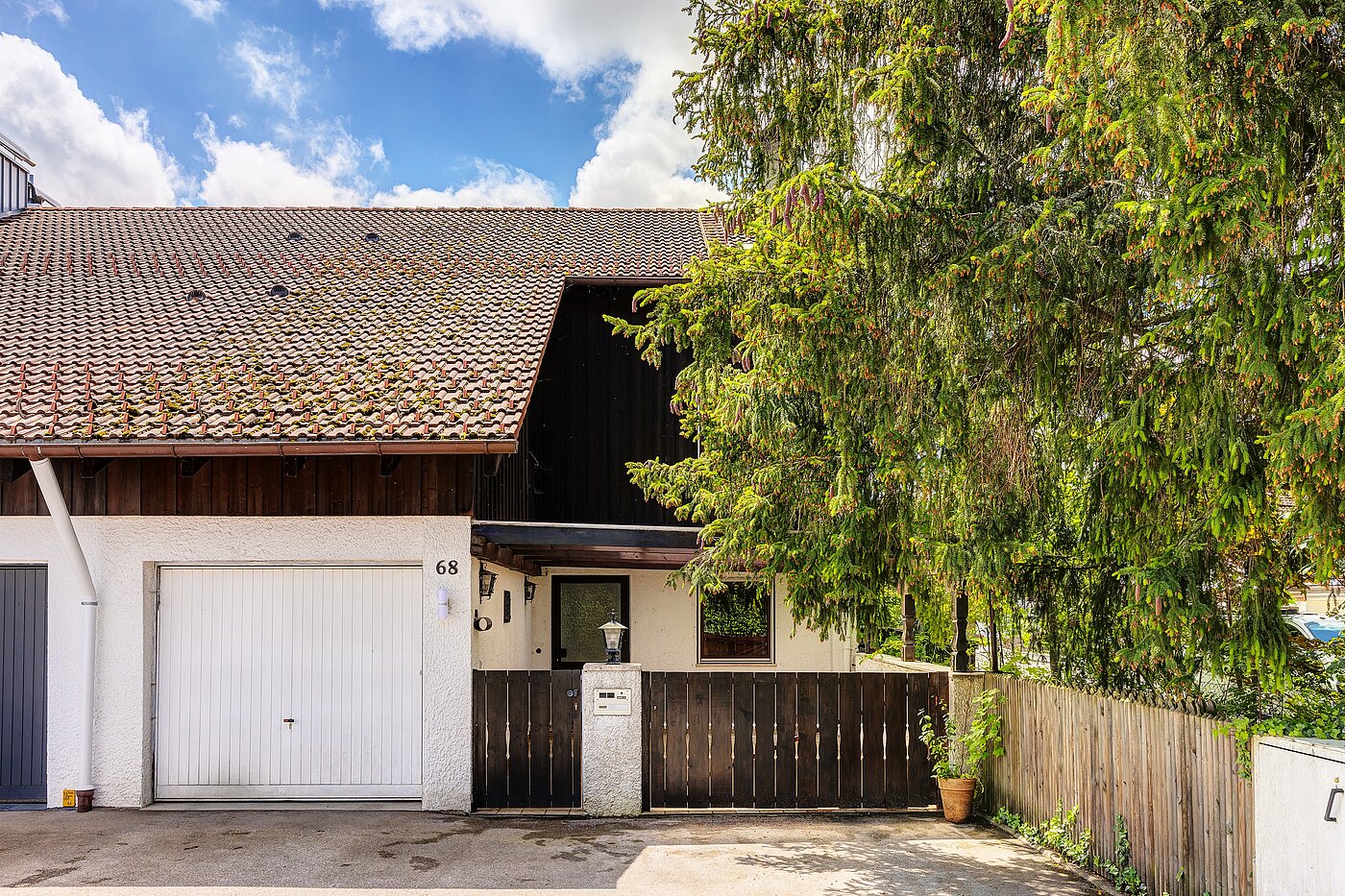 Corner townhouse with 5 room | Penzberg | 701121 | Hausansicht mit Garage