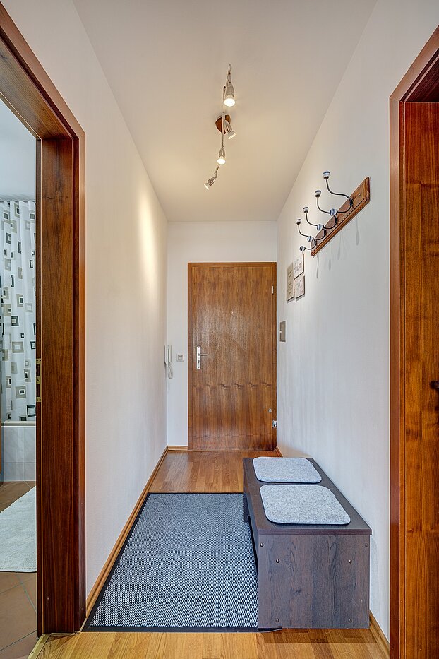 Apartment with 1 room | München-Bogenhausen | 70070 | Großzügiger Eingangsbereich