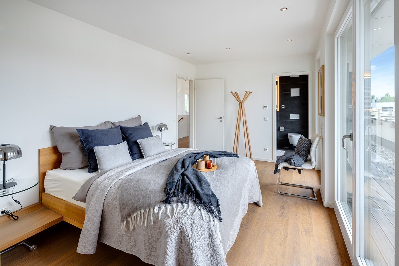 Penthouse with 3.5 room | München-Oberföhring | 70237 | ...und zum Duschbad