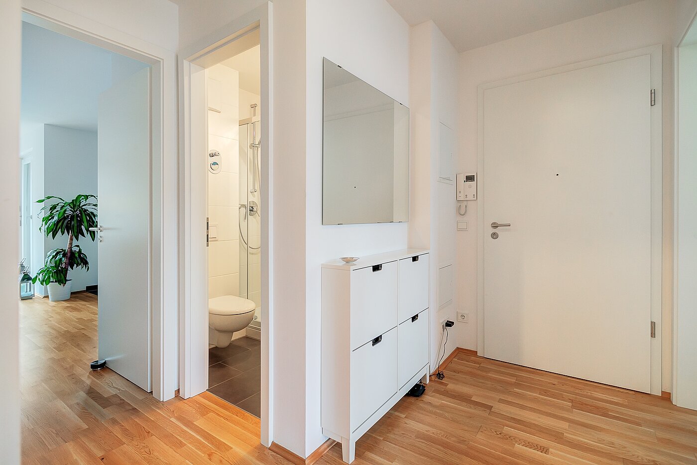 Apartment with 3 room | München-Moosach | 70164 | Willkommen