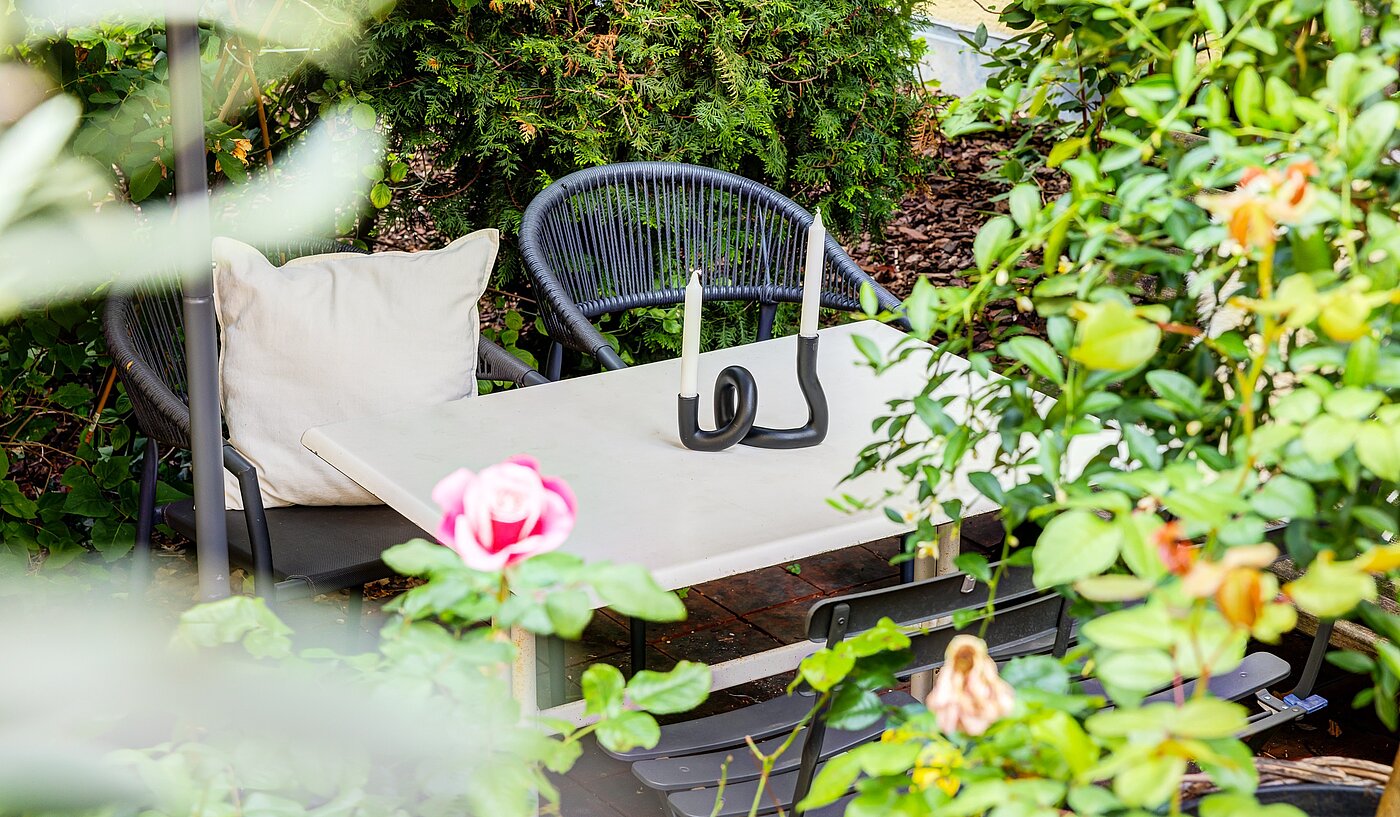 Ground floor apartment with 1 room | München-Haidhausen | 70228 | ...Rosen - Entspannung pur!