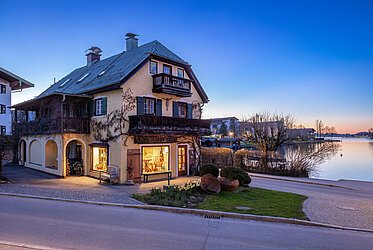 Rottach-Egern: On the lakeside promenade