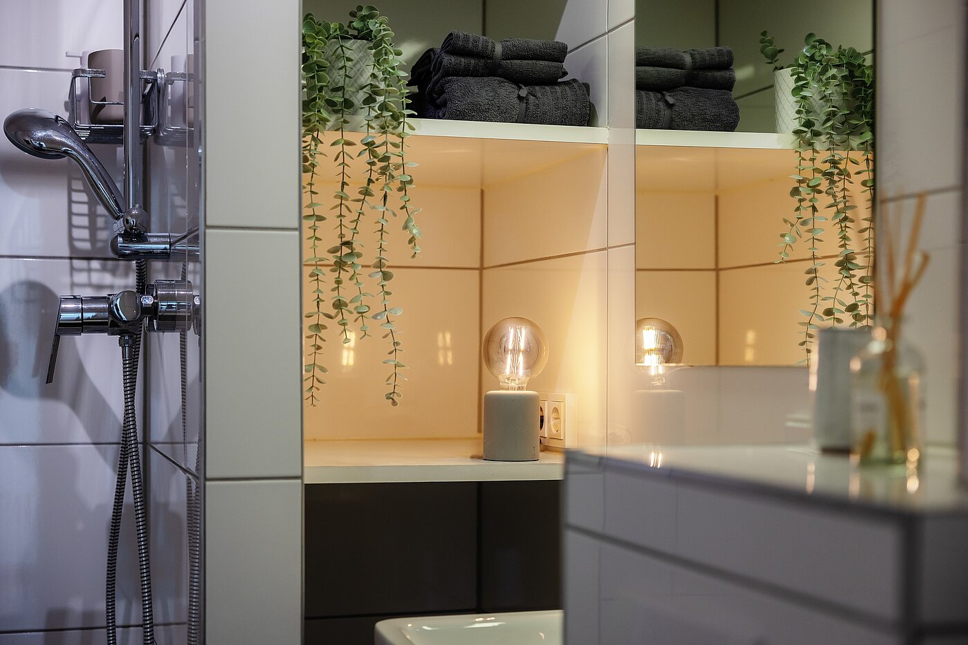 Apartment with 1 room | München-Maxvorstadt | 70027 | ...modernes Duschbad