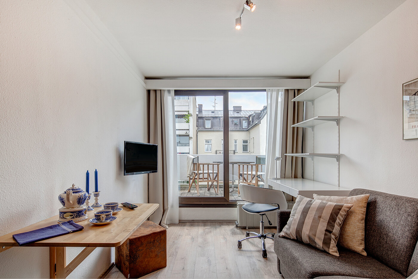 Apartment with 1 room | München-Maxvorstadt | 70448 | Große Fensterfront