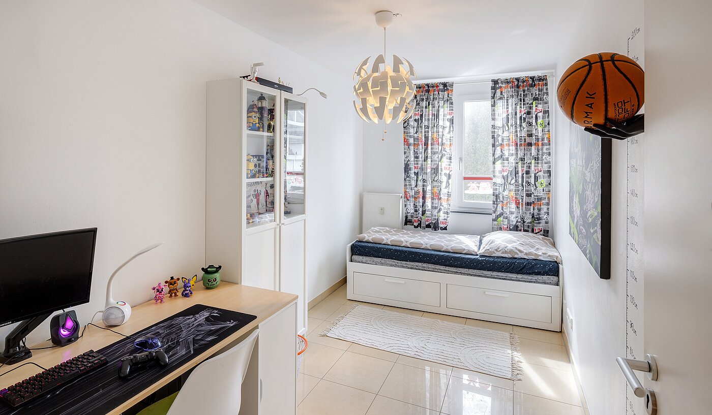 Semi-detached House with 5 room | Unterföhring | 70119 | Kinderzimmer 1