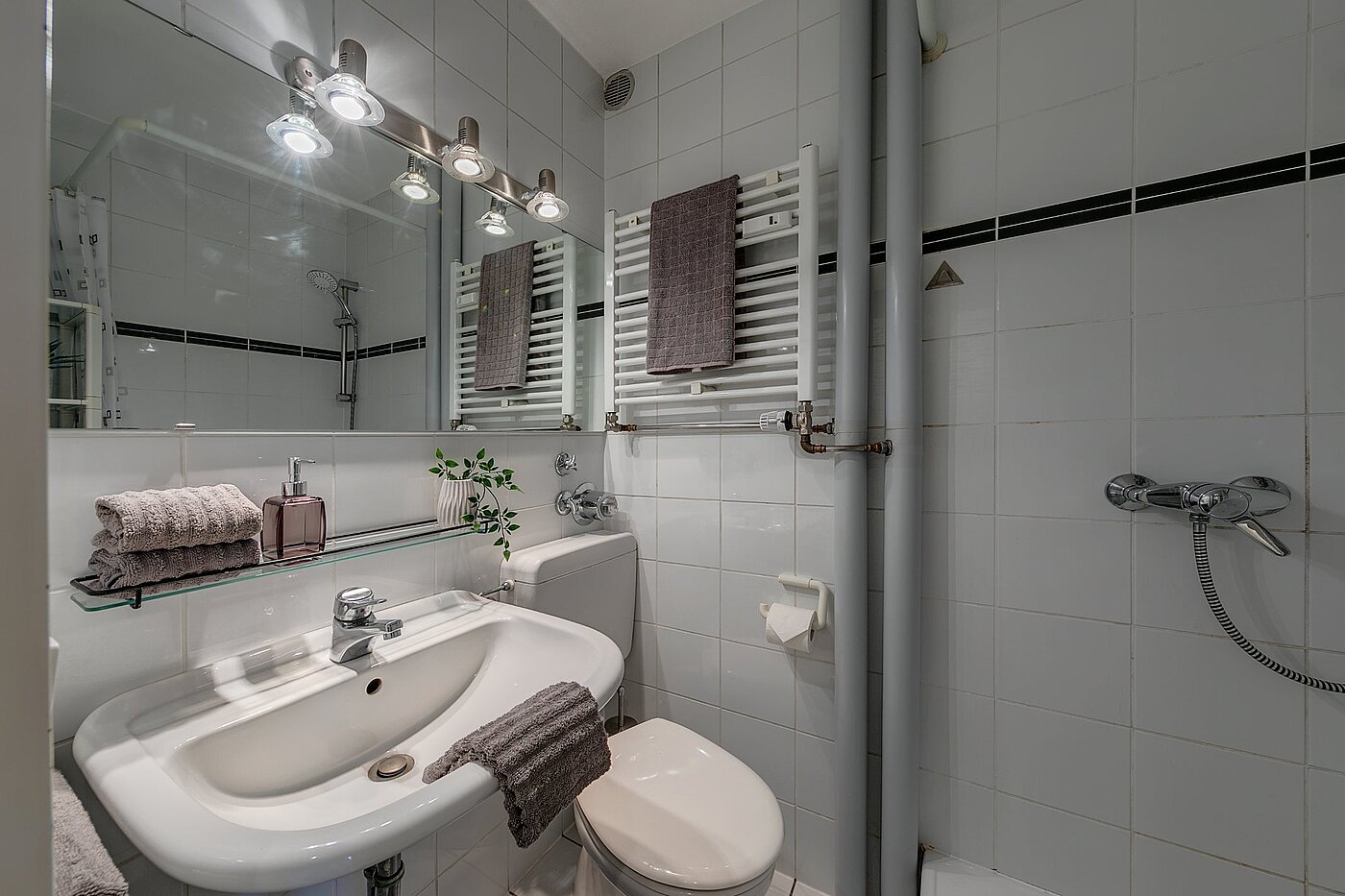 Apartment with 1 room | München-Englschalking | 1907ML2 | Duschbad