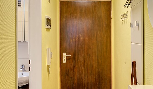 Apartment with 1 room | München-Ludwigsvorstadt | 70469 | Diele mit Abstellmöglichkeiten