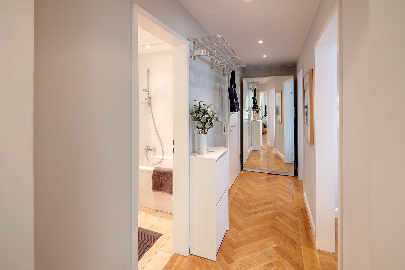 Apartment with 2 room | München-Thalkirchen | 2204ML5 | Stilvolles Fischgrät-Parkett...