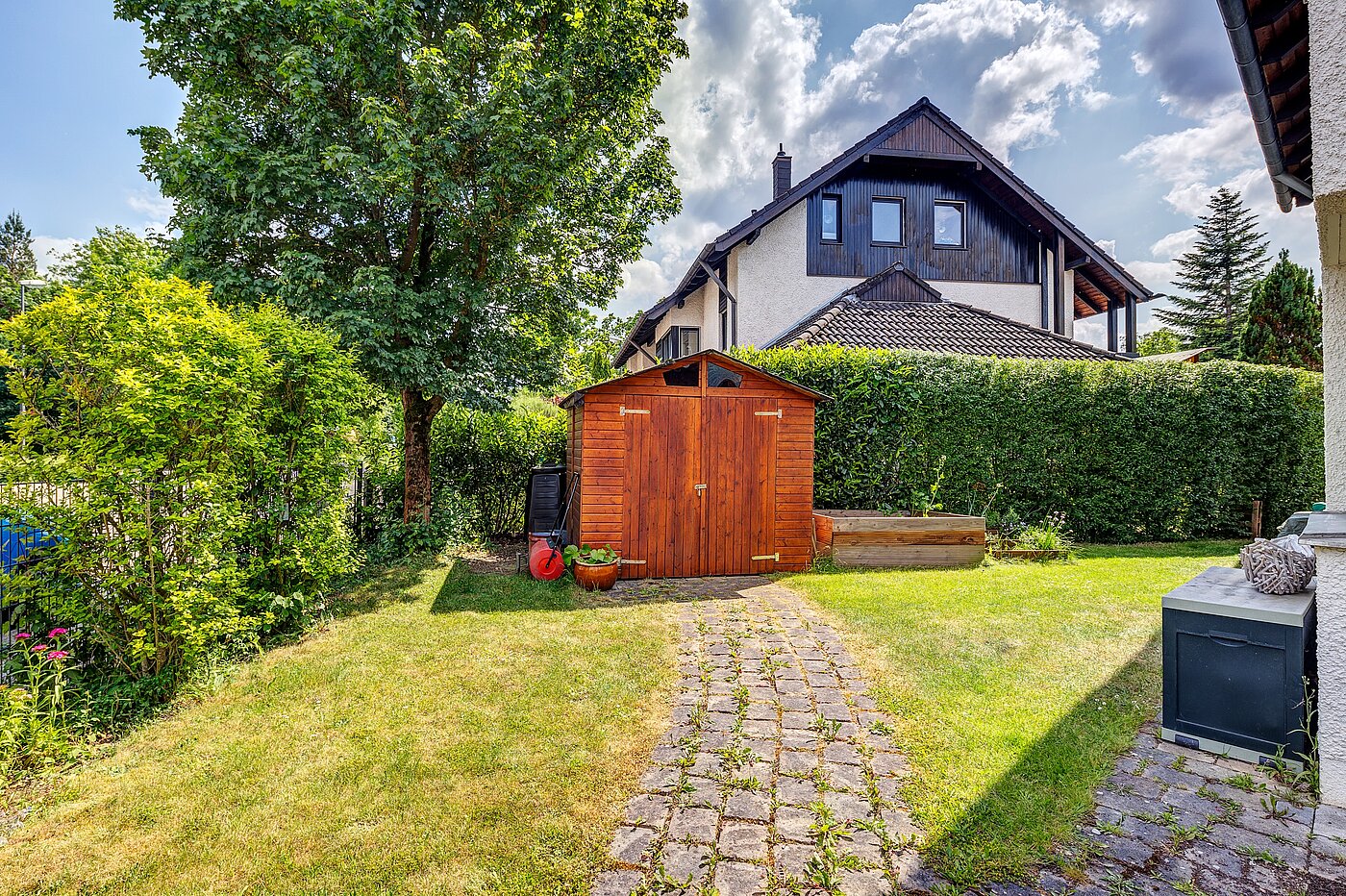 Corner townhouse with 6 room | Germering | 70033 | Zugang zum Garten