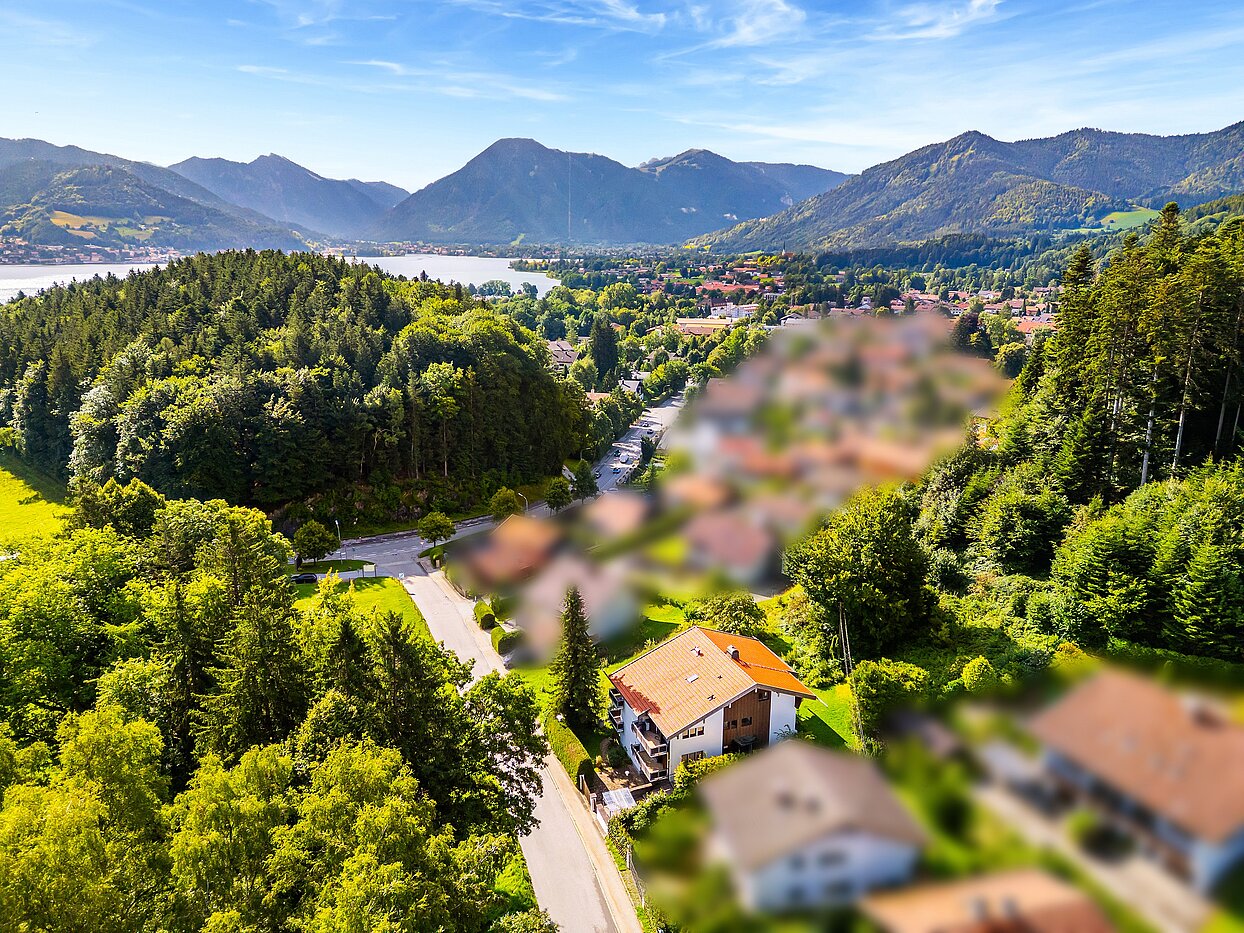 Mehrfamilienhaus with 10 room | Bad Wiessee | 70212 | Luftaufnahme nach Bad Wiessee