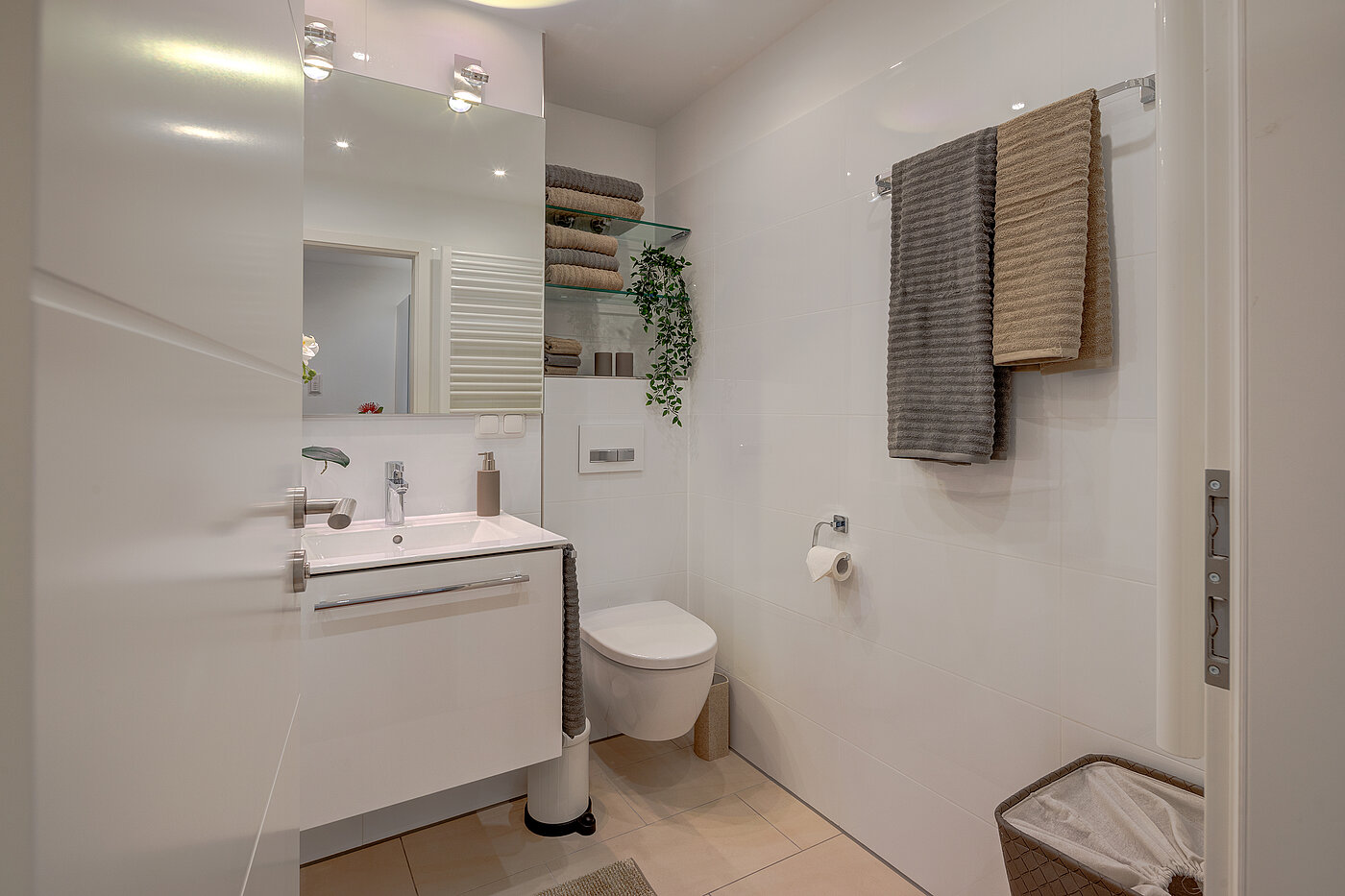 Apartment with 2 room | München-Schwabing | 70434 | ...Badezimmer...