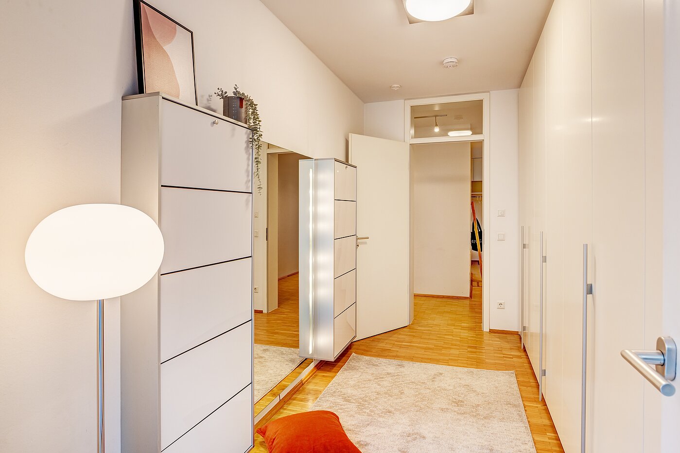 Apartment with 3 room | München-Neuhausen | 70489 | oder Homeoffice...