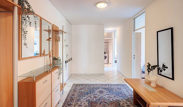 Apartment with 3 room | München-Bogenhausen | 70261 | Großer Flur...