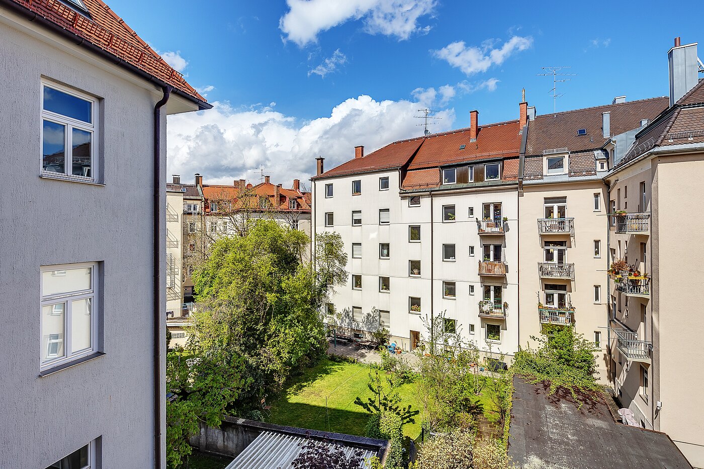 Apartment with 1.5 room | München-Schwanthalerhöhe | 2211ML8 | Blick in den Innenhof