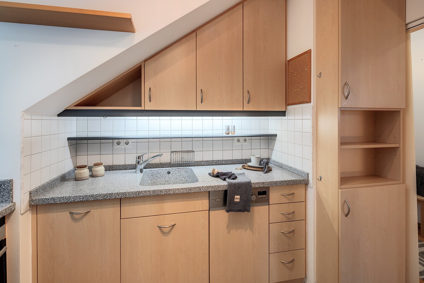 Attic Apartment with 3 room | 70501 | Küche mit...
