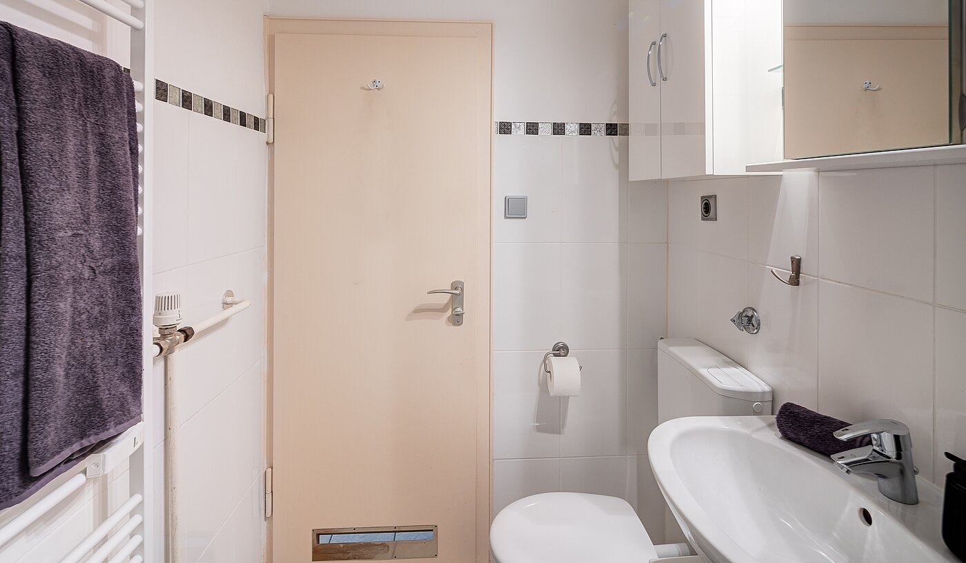 Apartment with 1 room | München-Forstenried | 70190 | Geschmackvolles Bad...