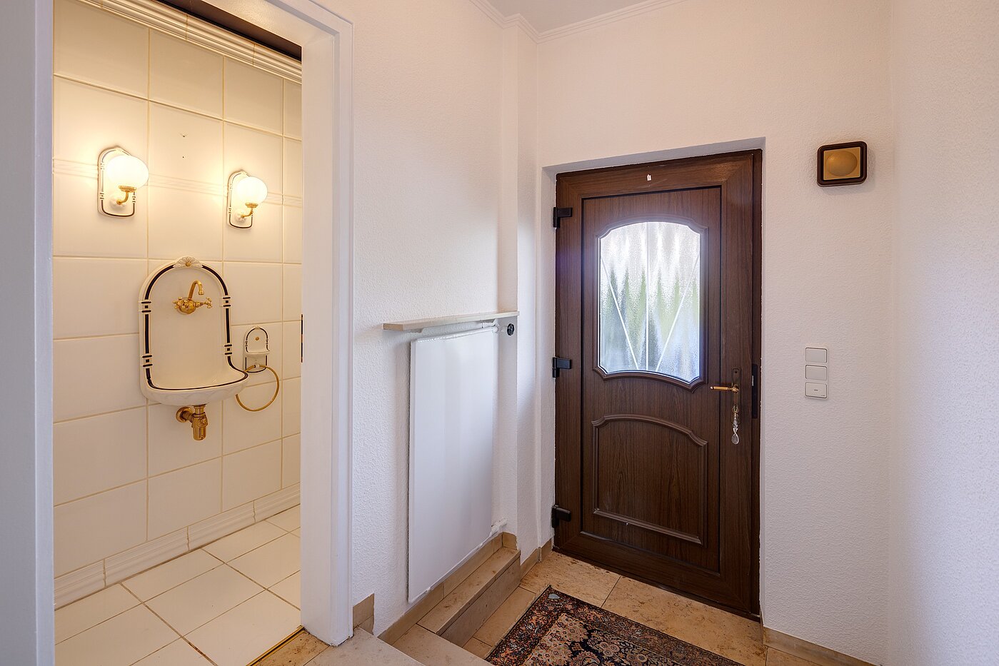 Semi-detached House with 4 room | München-Solln | 70120 | Hauseingang