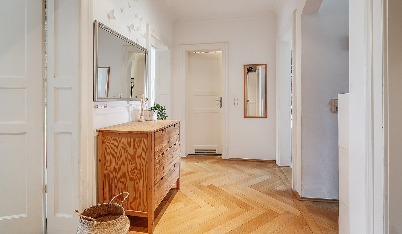 Apartment with 2.5 room | München-Au | 2002ML5 | Dielenbereich mit Garderobe