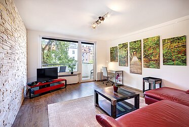 Maxvorstadt: Sunny 2.5-room apartment in a quiet courtyard location - vacant