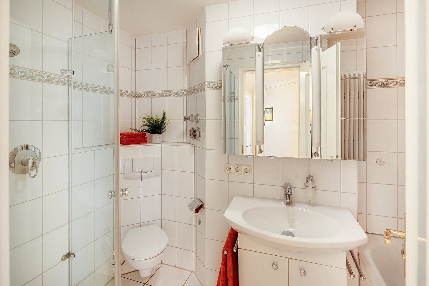 Apartment with 2 room | München-Sendling | 2010ML1 | Hell gefliest mit Dusche...