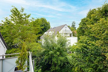 Solln: Charming 2.5-room maisonette apartment to fall in love with