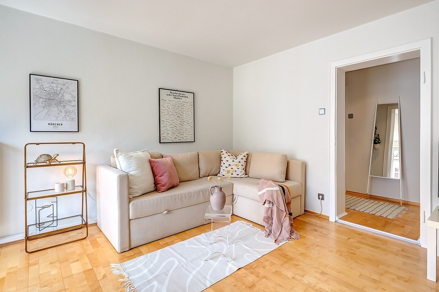 Apartment with 1.5 room | München-Schwabing | 70014 | Wohnen und...