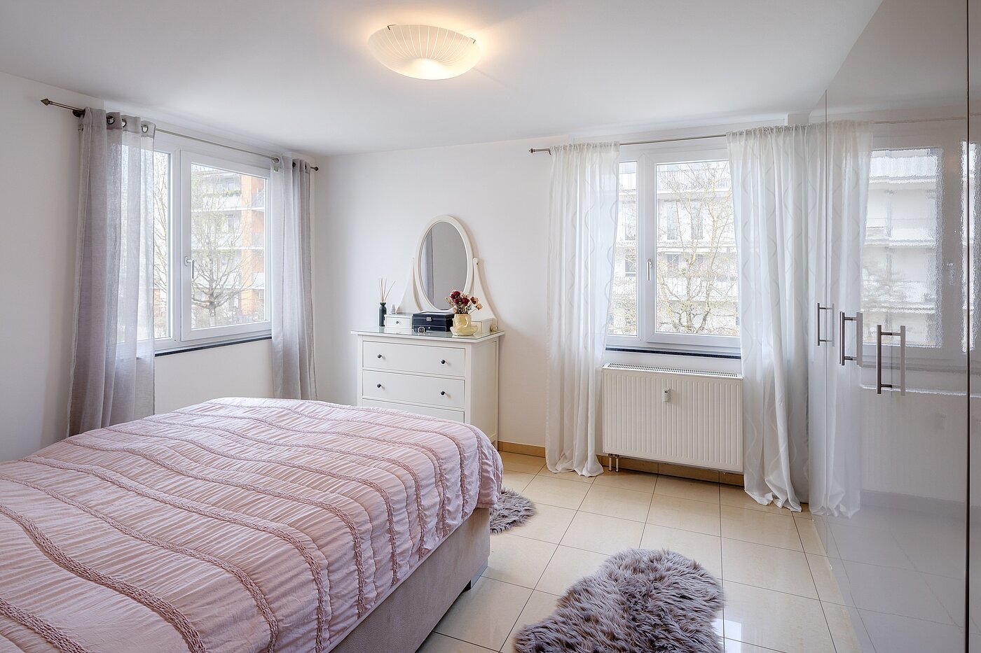 Semi-detached House with 5 room | Unterföhring | 70119 | Geräumiges Schlafzimmer