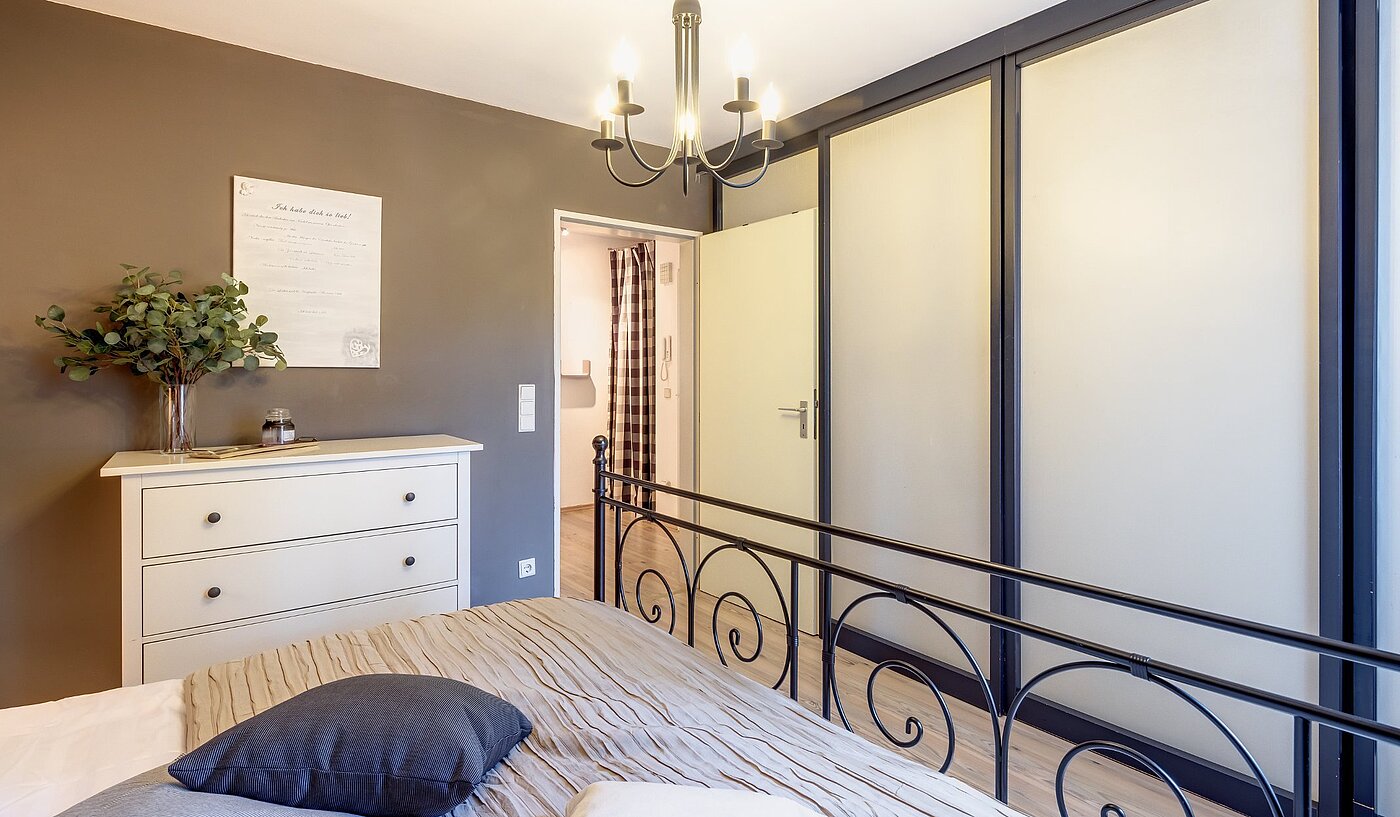 Apartment with 2 room | München-Nymphenburg | 2107ML3 | mit großem Einbauschrank