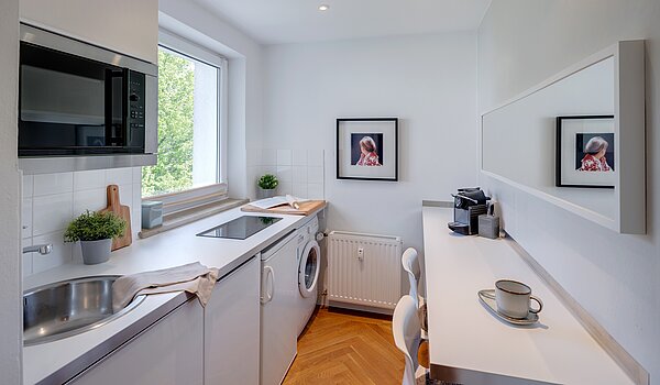Apartment with 2 room | München-Thalkirchen | 2204ML5 | Küche mit Esstheke...