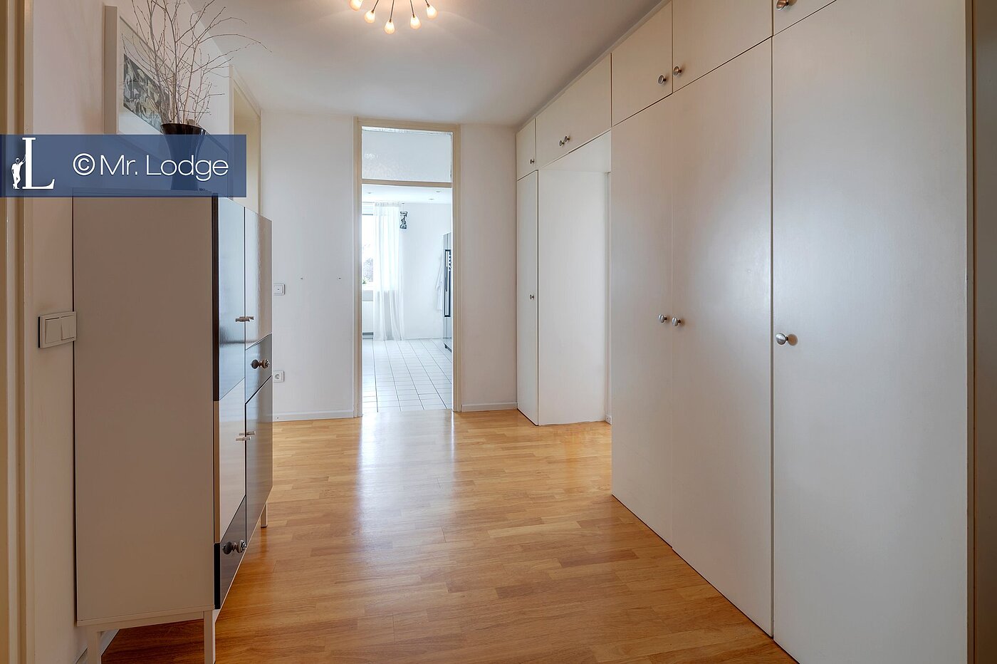 Penthouse with 4.5 room | Aschheim | 1802ML7 | Entreé mit Einbauschränken