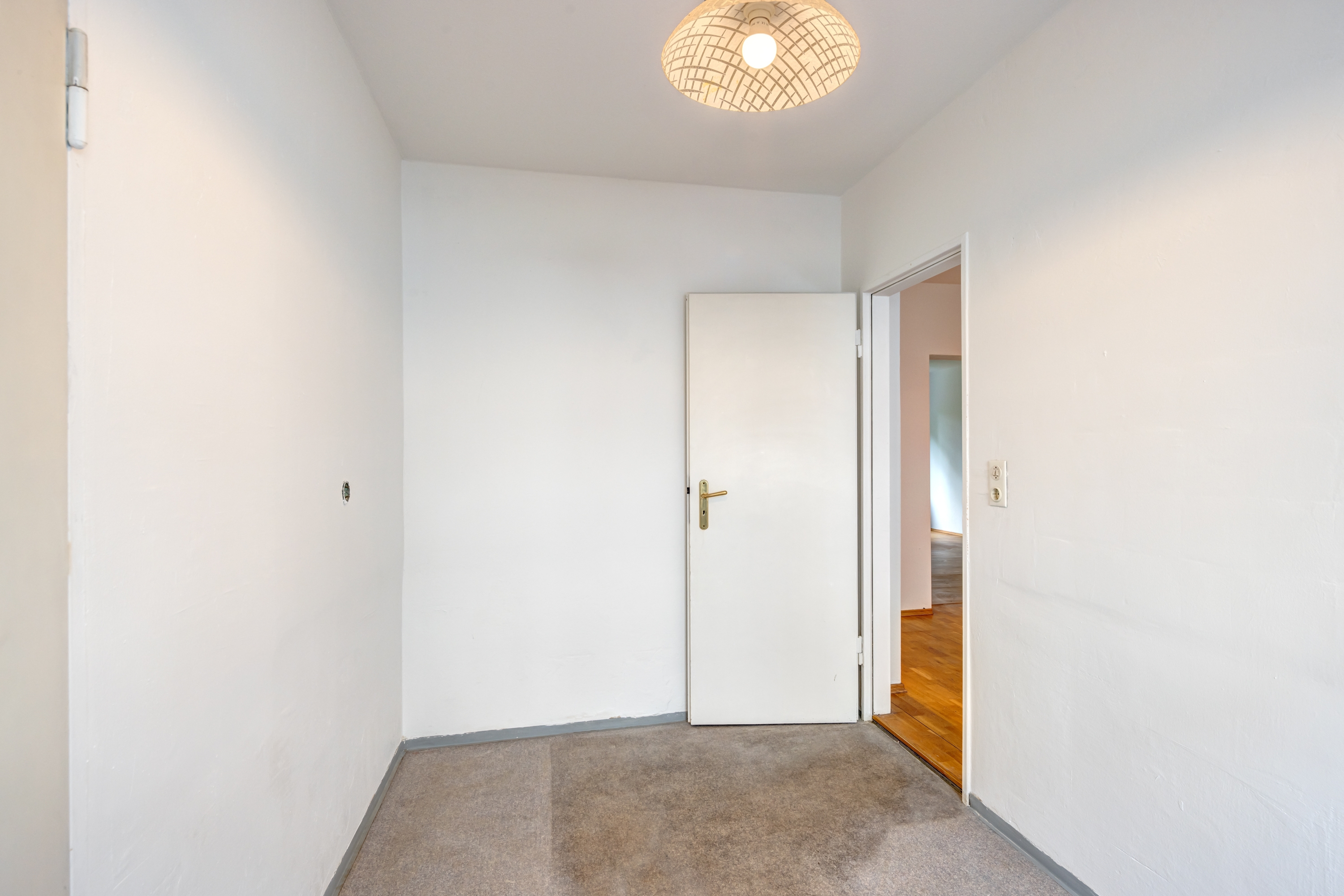 Raised Ground Floor with 2.5 room | München-Schwabing | 70441 | Separater Raum | Thumbnail