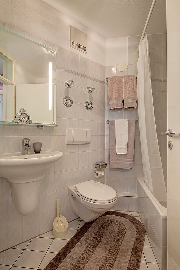 Apartment with 2 room | München-Nymphenburg | 1809ML2 | Bad mit