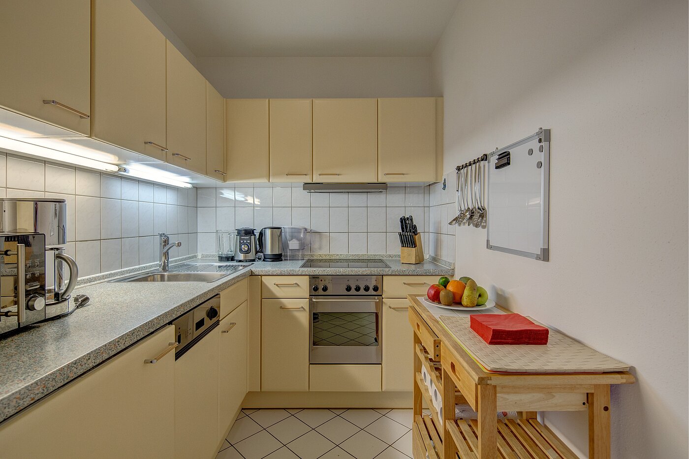 Apartment with 2 room | München-Ramersdorf | 2207ML11 | Schöne Küche mit...