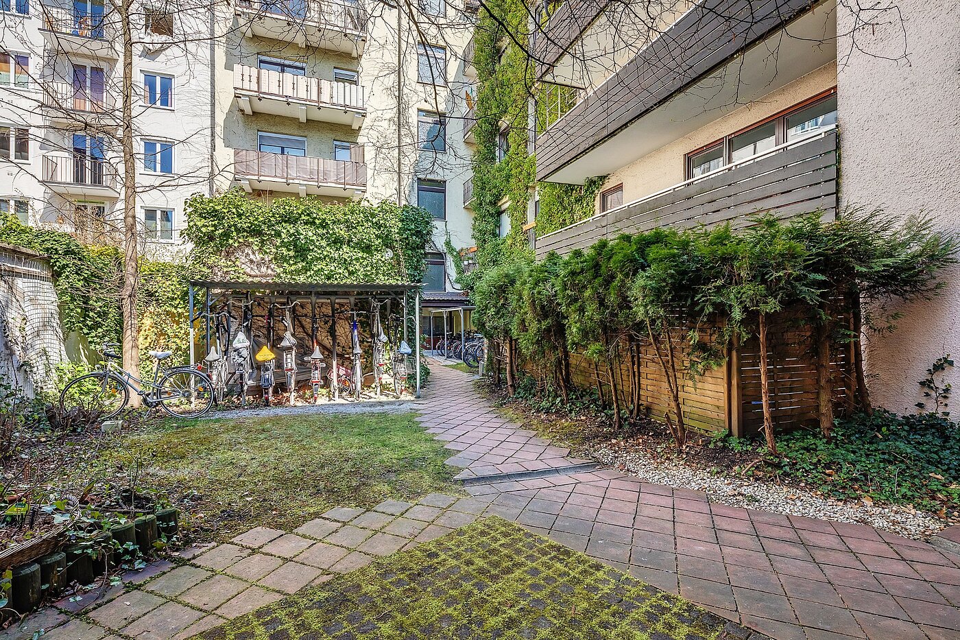 Apartment with 2 room | München-Untergiesing | 2003ML12 | ...mit Fahrradabstellflächen