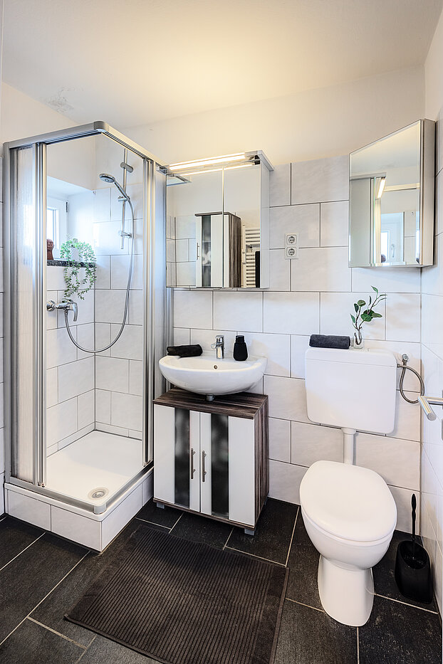 Apartment with 1 room | München-Schwabing | 70211 | ...Duschbad