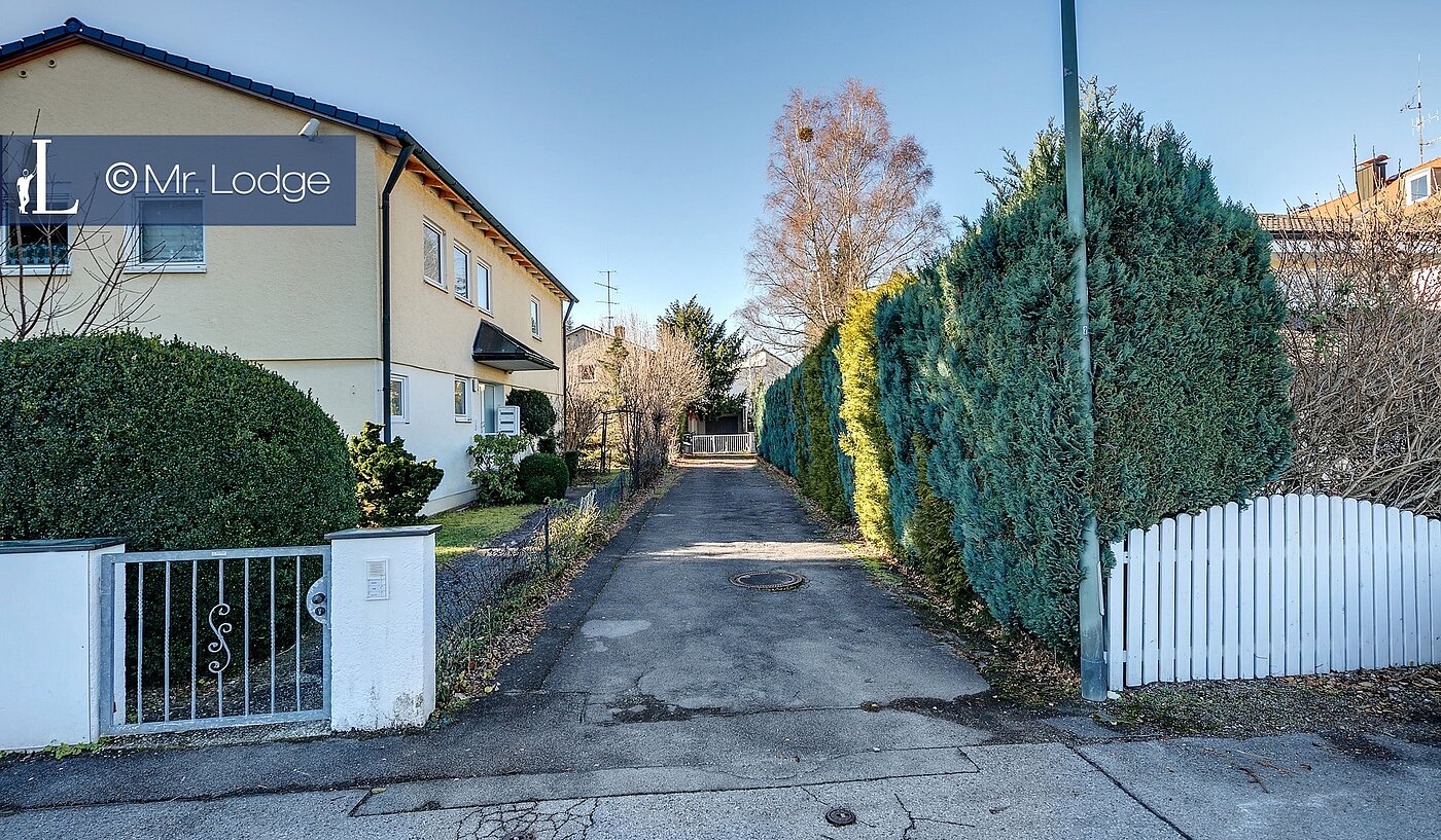 Detached house with 5 room | Germering | 1712AK1 | Zufahrt