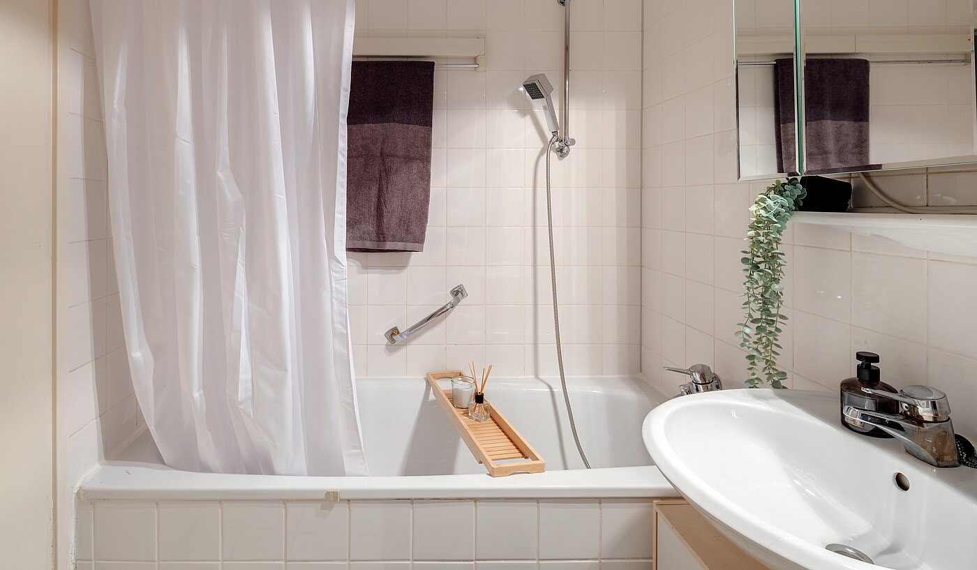 Apartment with 2 room | München-Sendling-Westpark | 2204ML2 | ...mit Badewanne