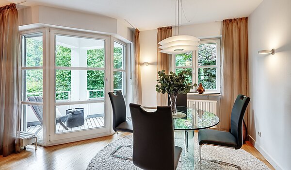 Apartment with 3 room | München-Harlaching | 2108ML3 | ...Essbereich mit Zugang...