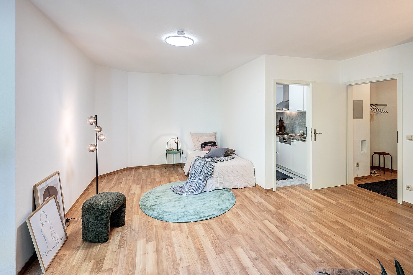 Apartment with 1 room | München-Schwabing | 70249 | Abgeschlossene...