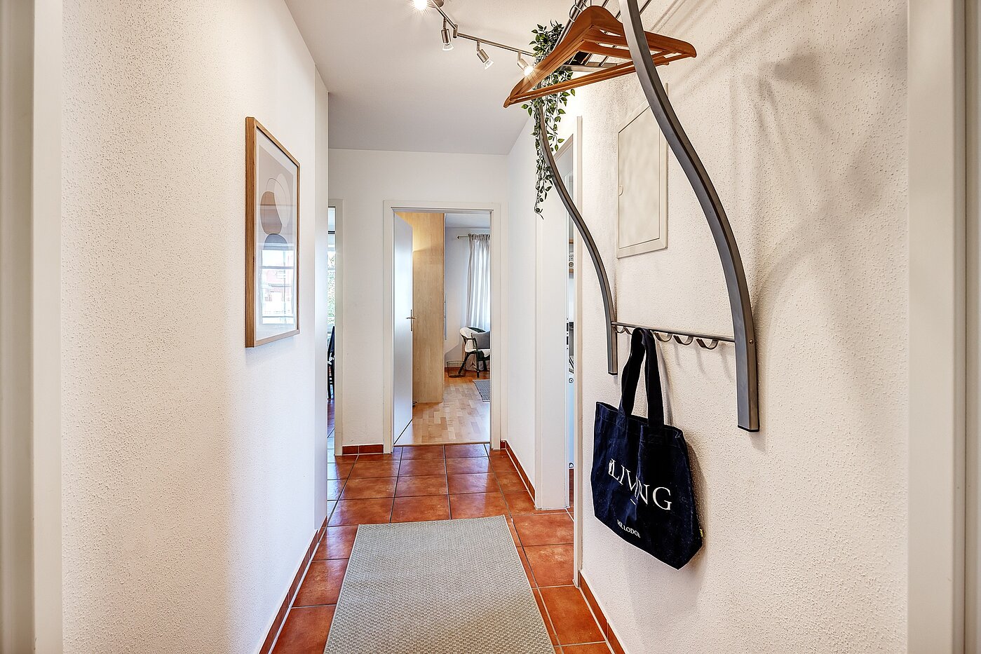 Apartment with 3 room | München-Ramersdorf | 2206ML4 | Flur mit Garderobe und...