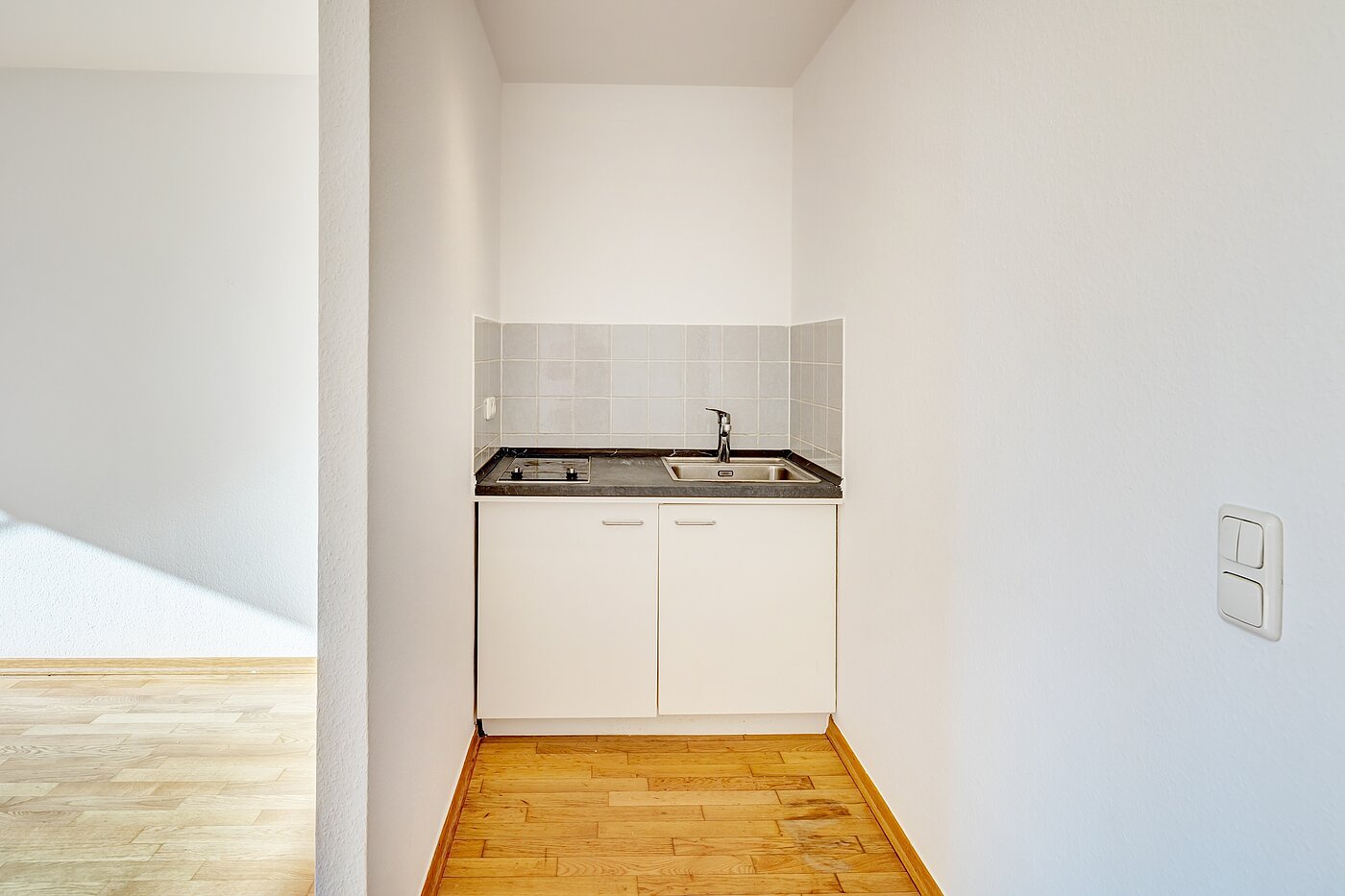 Apartment with 2 room | München-Feldmoching | 70466 | ...mit Kochnische