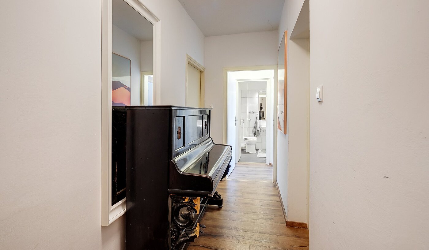 Apartment with 3 room | München-Nymphenburg | 2001ML8 | gemeinschaftlicher Flur