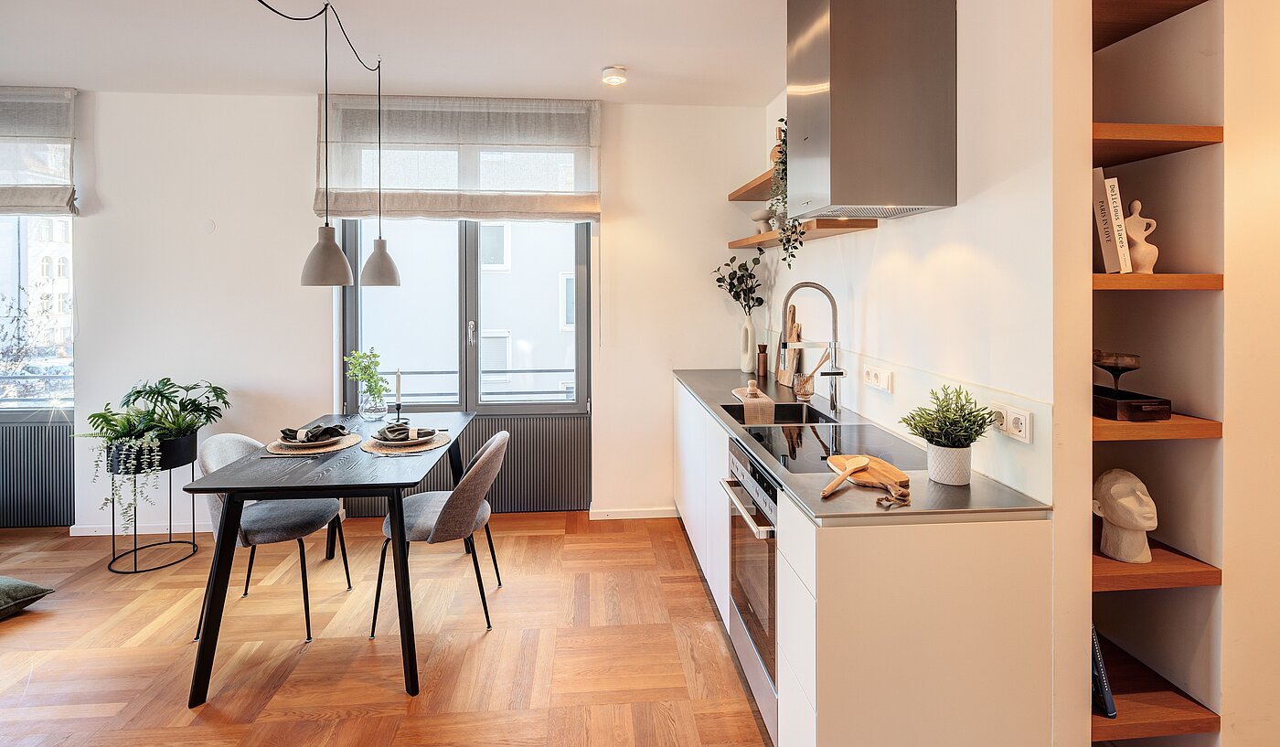 Apartment with 2 room | München-Schwabing | 70195 | ...mit Essplatz